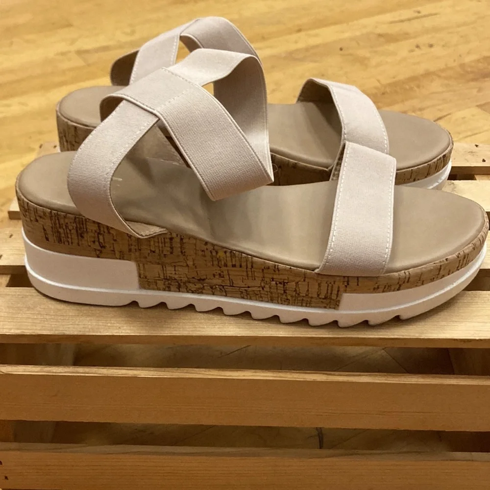 YOKI Wedge Sandals Size 6.5